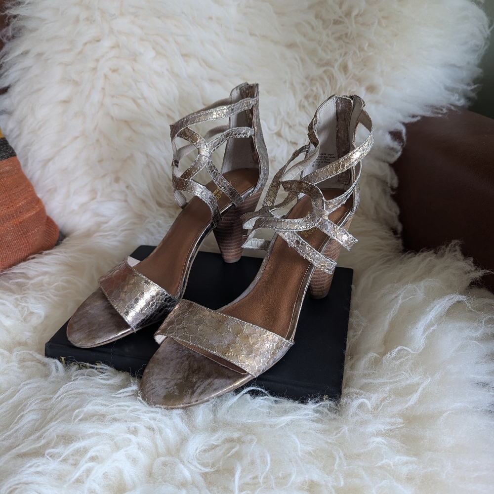 Seychelles - Strappy Golden Sandals